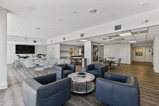 3800 GALT OCEAN Drive 105, Fort Lauderdale, FL 33308