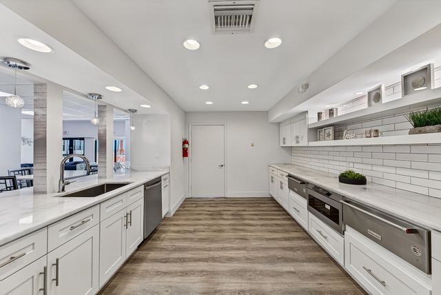 3800 GALT OCEAN Drive 105, Fort Lauderdale, FL 33308