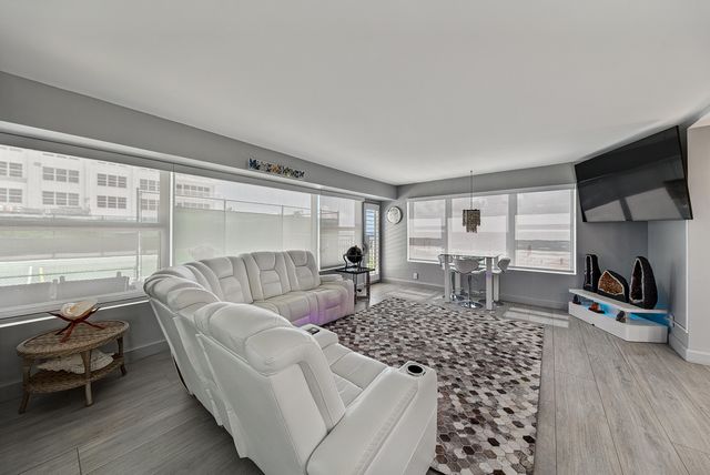 3800 GALT OCEAN Drive 105, Fort Lauderdale, FL 33308