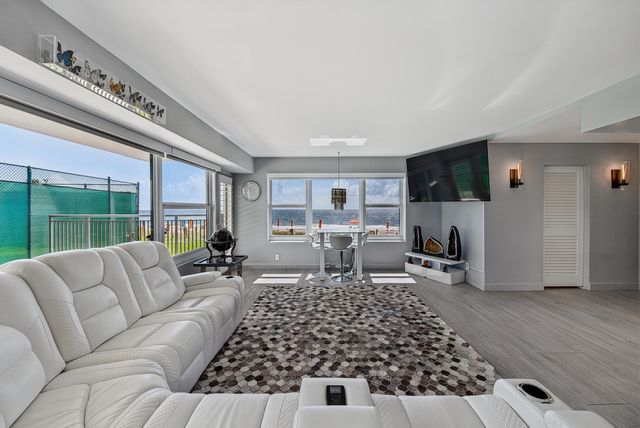 3800 GALT OCEAN Drive 105, Fort Lauderdale, FL 33308