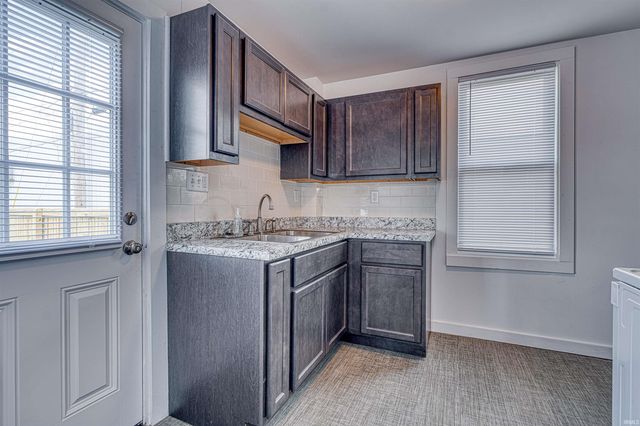 1501 Stringtown Road, Evansville, IN 47711