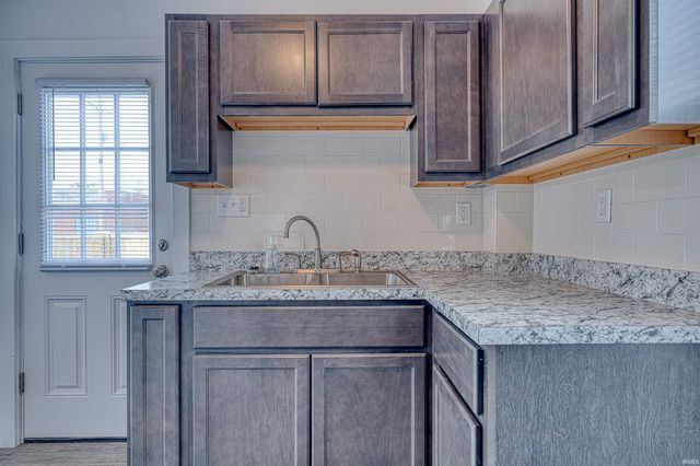 1501 Stringtown Road, Evansville, IN 47711