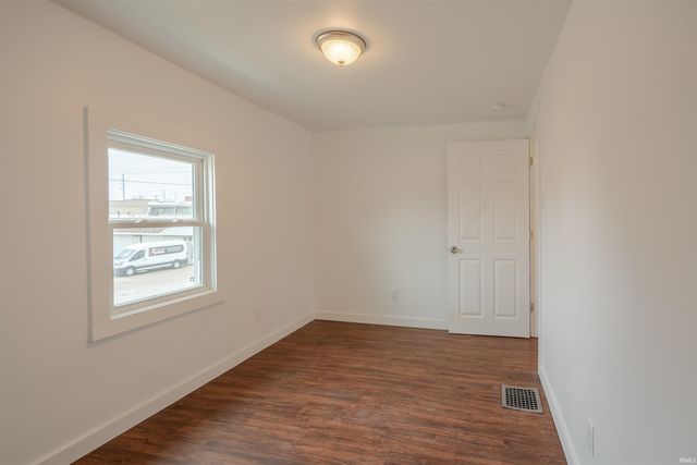 1501 Stringtown Road, Evansville, IN 47711