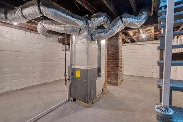 1501 Stringtown Road, Evansville, IN 47711