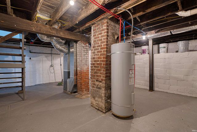 1501 Stringtown Road, Evansville, IN 47711