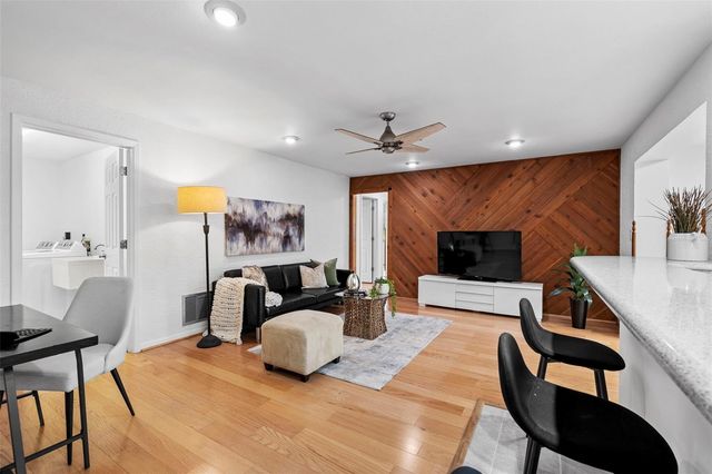 511 RIVIERA BAY DRIVE NE, St Petersburg, FL 33702