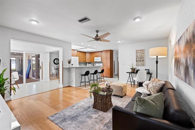 511 RIVIERA BAY DRIVE NE, St Petersburg, FL 33702