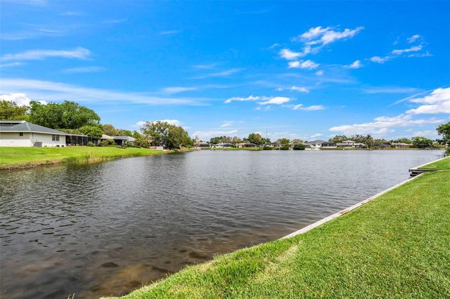 511 RIVIERA BAY DRIVE NE, St Petersburg, FL 33702