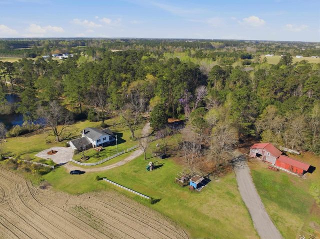 1468 Azalea Dr., Galivants Ferry, SC 29544