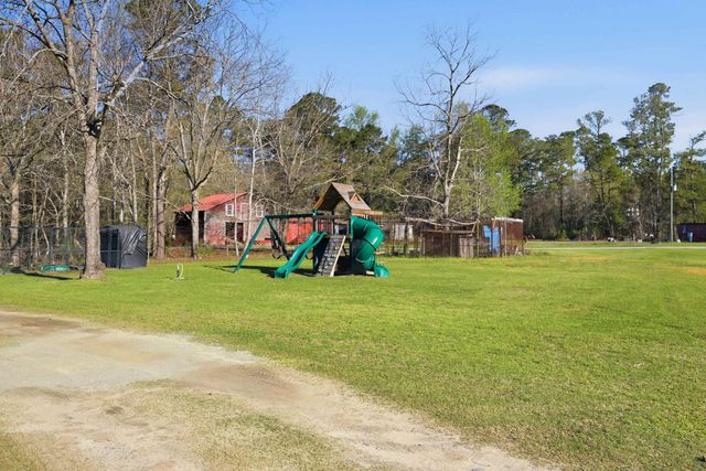 1468 Azalea Dr., Galivants Ferry, SC 29544