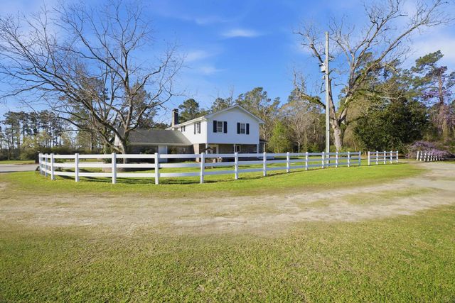 1468 Azalea Dr., Galivants Ferry, SC 29544