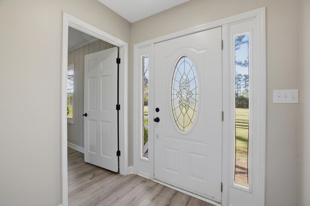 1468 Azalea Dr., Galivants Ferry, SC 29544