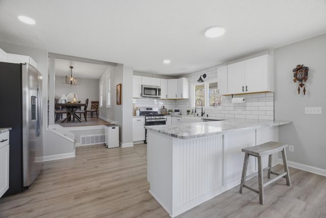 1468 Azalea Dr., Galivants Ferry, SC 29544