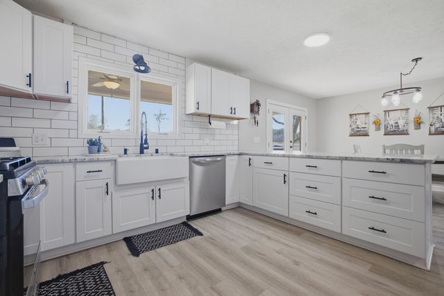 1468 Azalea Dr., Galivants Ferry, SC 29544