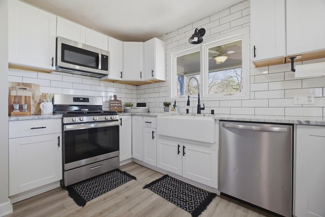 1468 Azalea Dr., Galivants Ferry, SC 29544