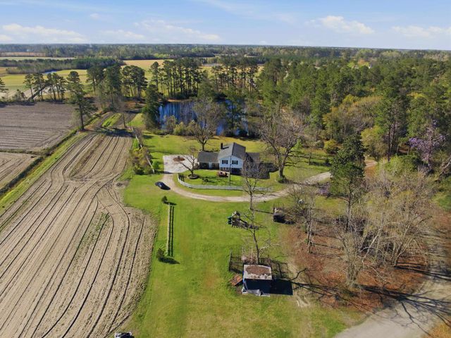 1468 Azalea Dr., Galivants Ferry, SC 29544