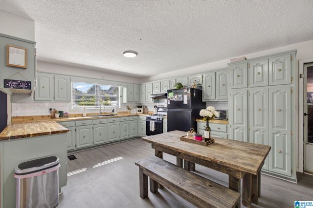 403 LITTLEJOHN ROAD, Clanton, AL 35045