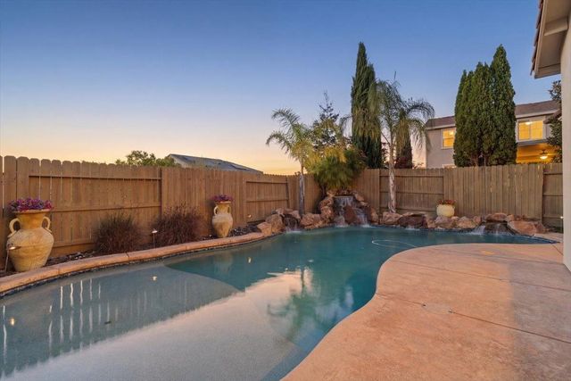 2142 Fawndale Ln, Lincoln, CA 95648