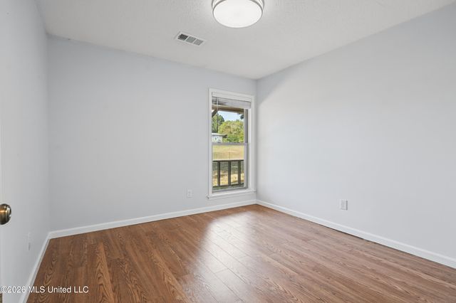 13585 Holly Springs Road, Byhalia, MS 38611