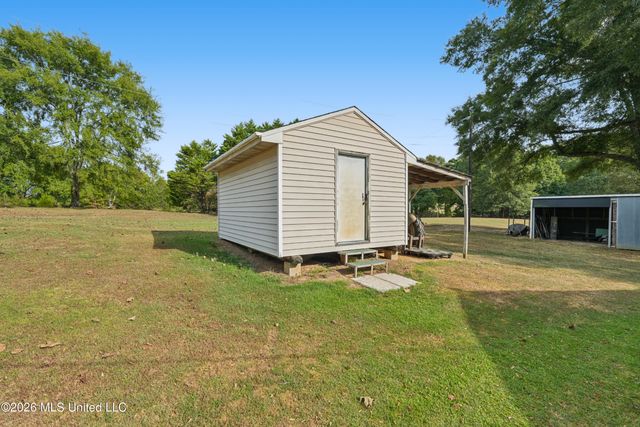 13585 Holly Springs Road, Byhalia, MS 38611