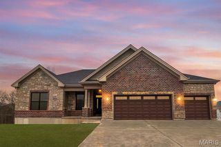 2433 Fiddlers Close Road 105 STB, Washington, MO 63090