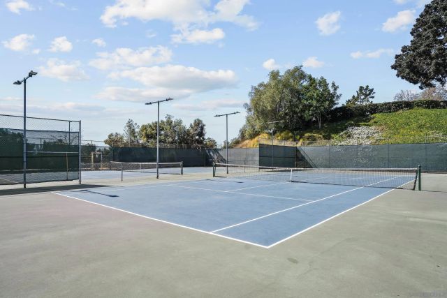 5700 Baltimore Dr 76, La Mesa, CA 91942