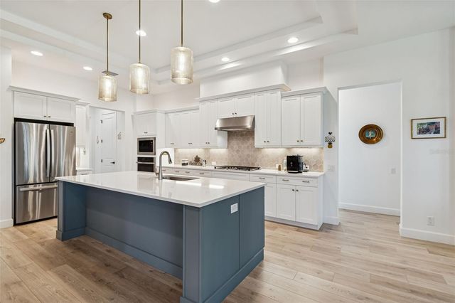 4905 MAJESTIC HILLS LOOP, Brooksville, FL 34601