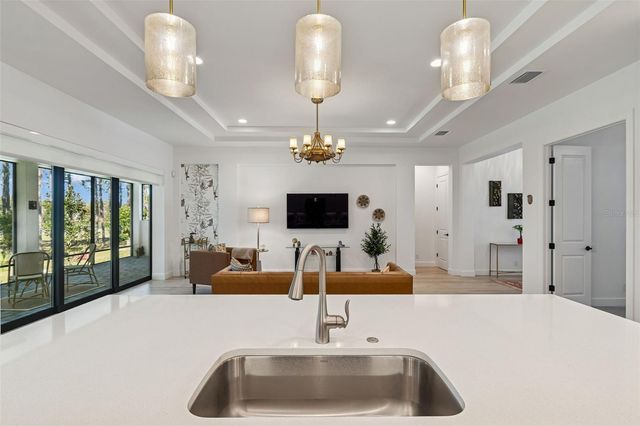 4905 MAJESTIC HILLS LOOP, Brooksville, FL 34601