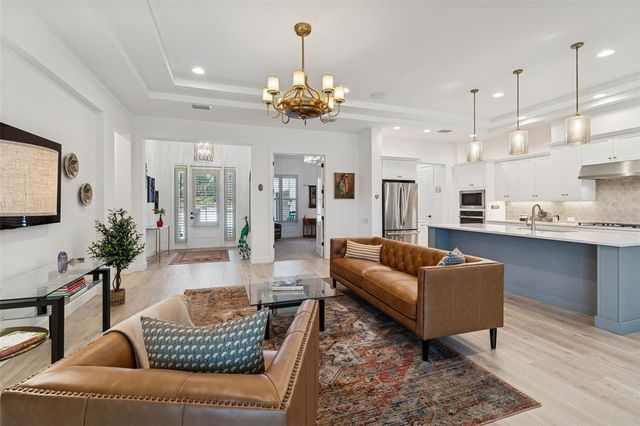 4905 MAJESTIC HILLS LOOP, Brooksville, FL 34601