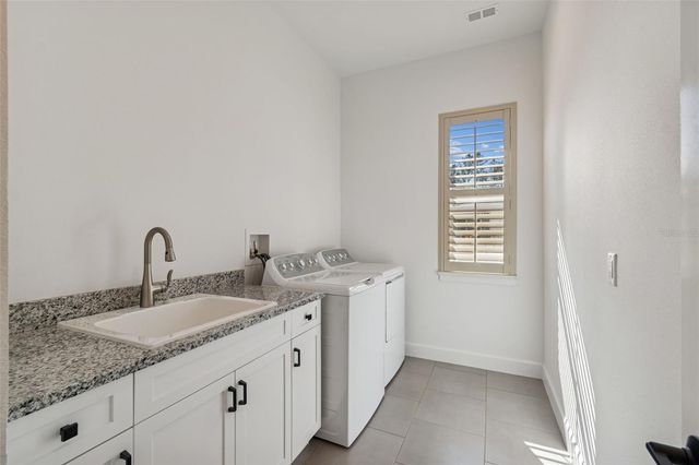 4905 MAJESTIC HILLS LOOP, Brooksville, FL 34601