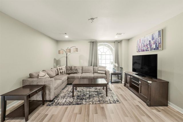 11026 Desert Springs Circle, Houston, TX 77095
