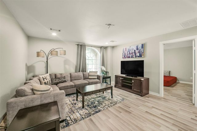 11026 Desert Springs Circle, Houston, TX 77095