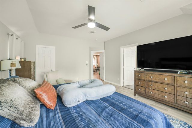 11026 Desert Springs Circle, Houston, TX 77095