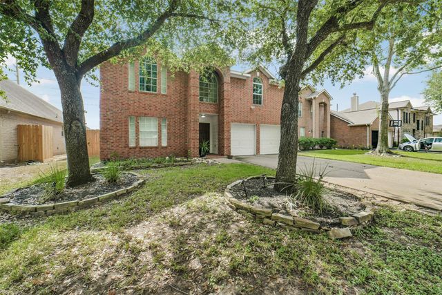 11026 Desert Springs Circle, Houston, TX 77095