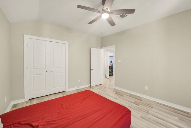 11026 Desert Springs Circle, Houston, TX 77095