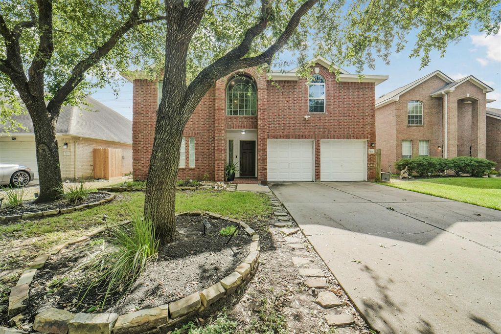 11026 Desert Springs Circle, Houston, TX 77095