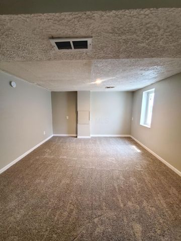 1911 Brentnell Avenue, Columbus, OH 43219