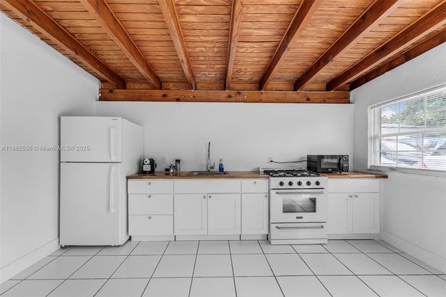 12750 SW 197th Ave, Miami, FL 33196