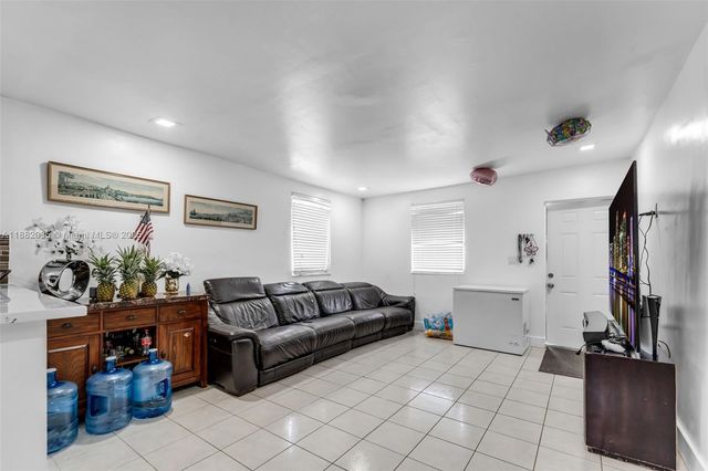 12750 SW 197th Ave, Miami, FL 33196