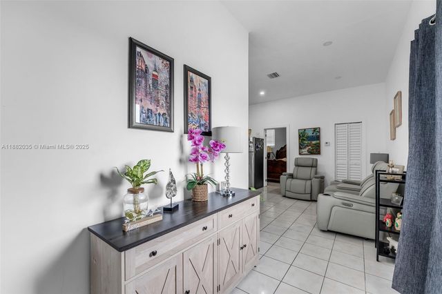 12750 SW 197th Ave, Miami, FL 33196