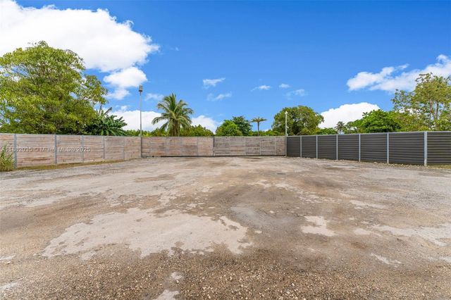 12750 SW 197th Ave, Miami, FL 33196