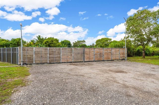 12750 SW 197th Ave, Miami, FL 33196