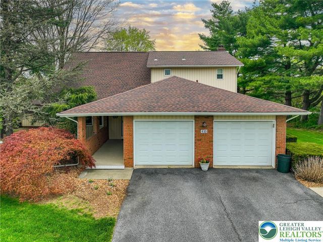 453 Larch Lane, Lower Nazareth Twp, PA 18064