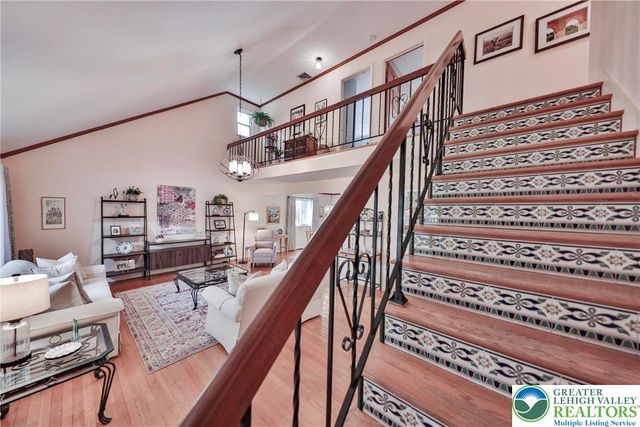 453 Larch Lane, Lower Nazareth Twp, PA 18064