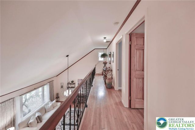 453 Larch Lane, Lower Nazareth Twp, PA 18064