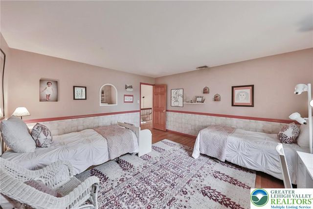 453 Larch Lane, Lower Nazareth Twp, PA 18064
