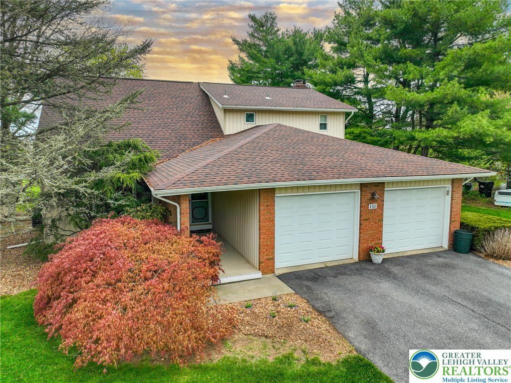 453 Larch Lane, Lower Nazareth Twp, PA 18064