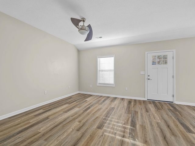 318 Sunridge Drive, Spartanburg, SC 29302