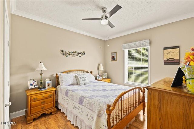 658 Cross Community Road, Blountville, TN 37617
