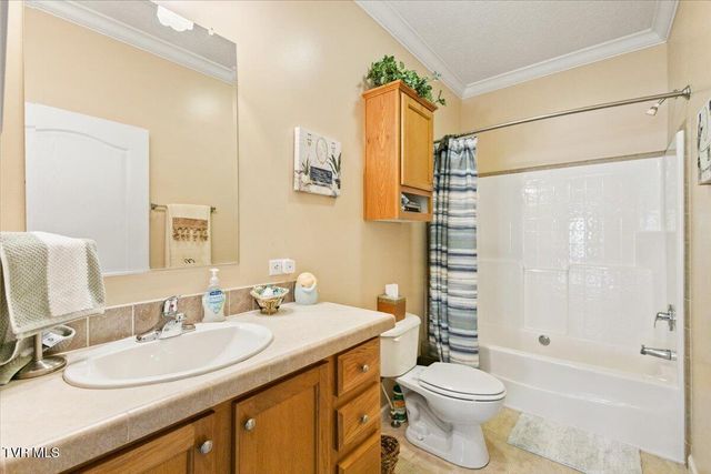 658 Cross Community Road, Blountville, TN 37617